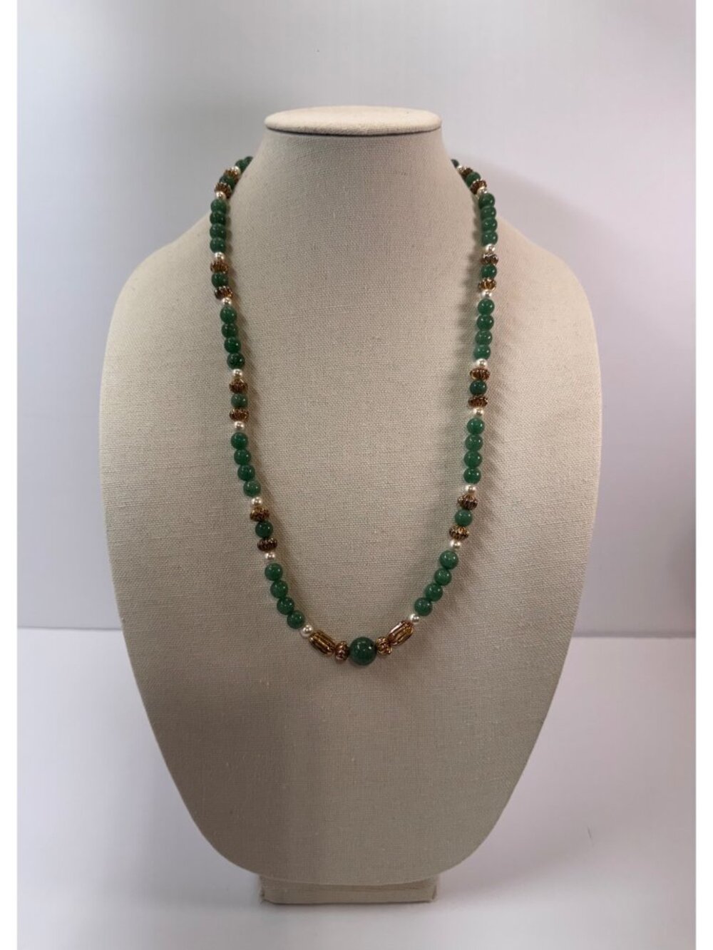 Green Aventurine Faux Pearl Beaded Necklace Gold Tone 28in Vintage Read